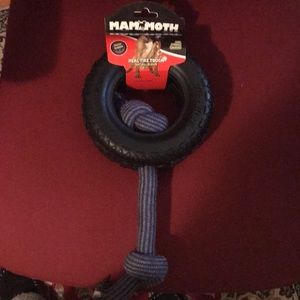 Mammoth tire biter play toy XL